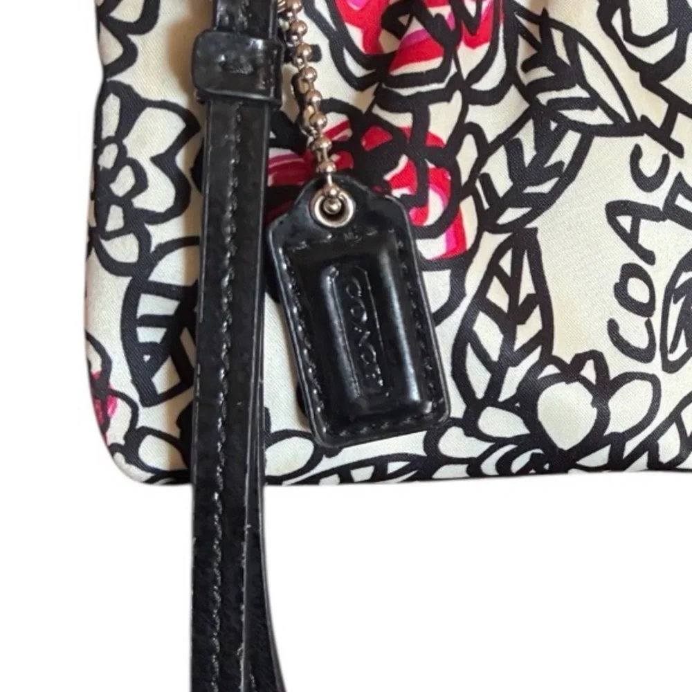 COACH Poppy Wristlet